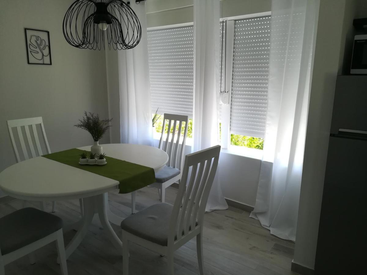 Apartmani Hermes Jadrija Exterior photo
